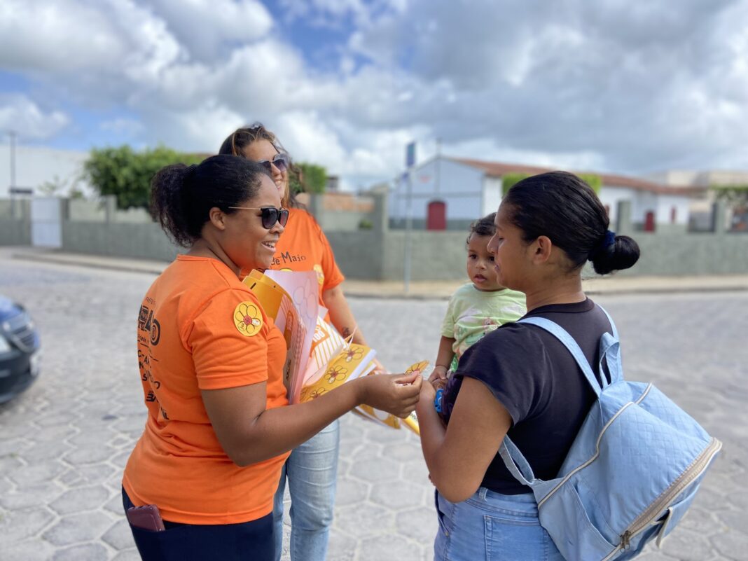 prefeitura-de-prado-realiza-panfletagem-em-alusao-ao-dia-nacional-de-combate-ao-abuso-e-exploracao-sexual prefeitura-de-prado-realiza-panfletagem-em-alusao-ao-dia-nacional-de-combate-ao-abuso-e-exploracao-sexual