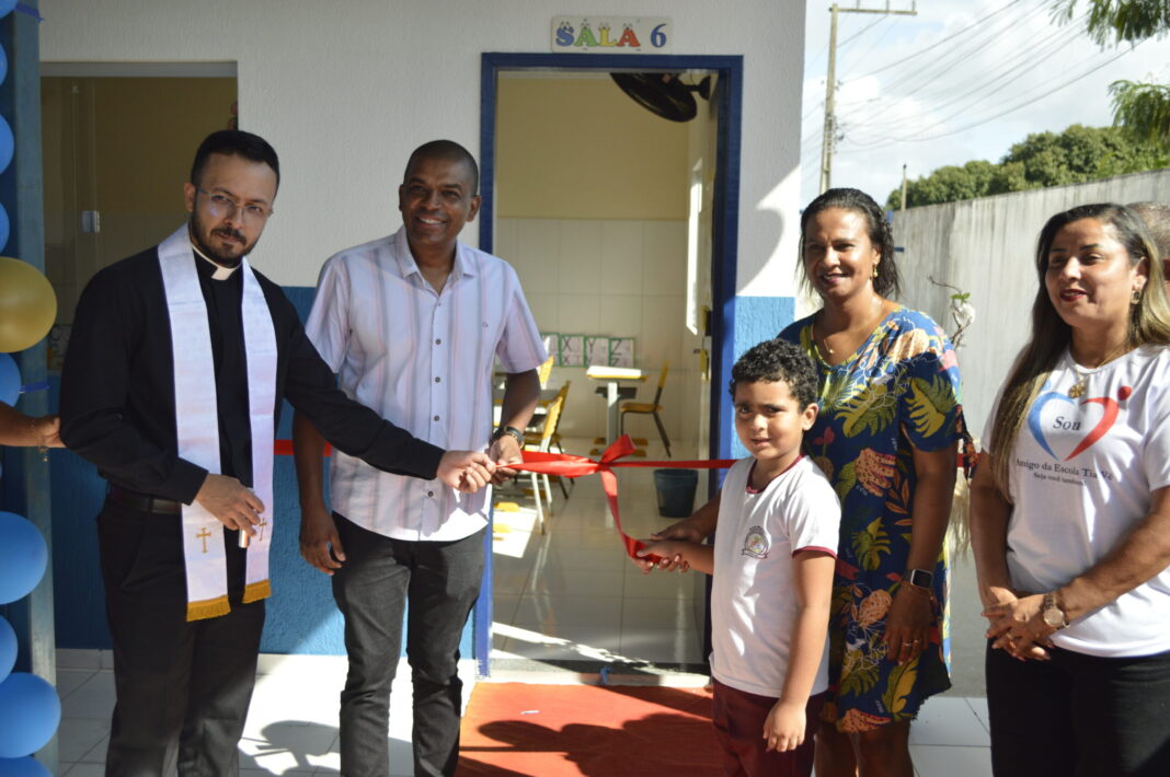 inaugurada-em-prado-uma-nova-sala-de-aula-na-escola-municipal-valdelita inaugurada-em-prado-uma-nova-sala-de-aula-na-escola-municipal-valdelita