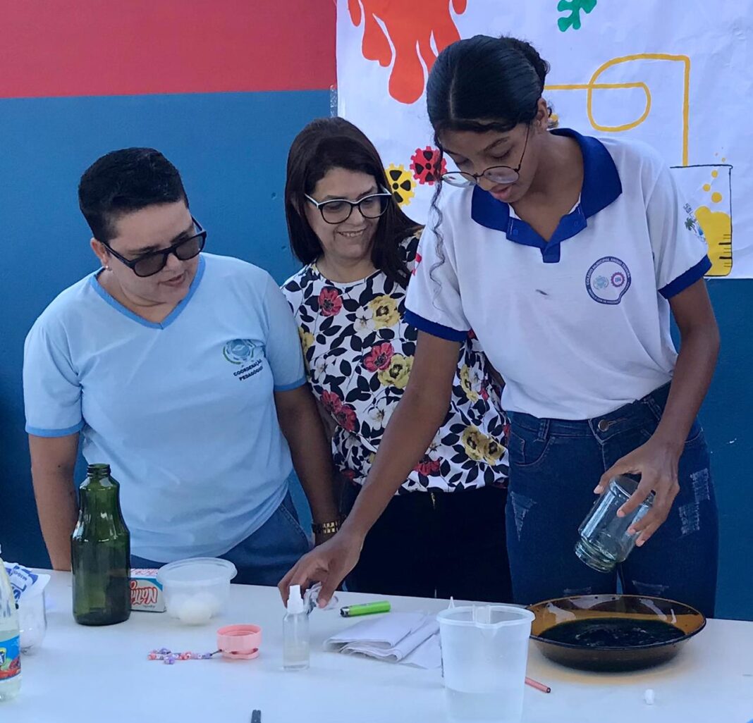 feira-de-ciencias-e-realizada-no-colegio-municipal-anisio-teixeira feira-de-ciencias-e-realizada-no-colegio-municipal-anisio-teixeira