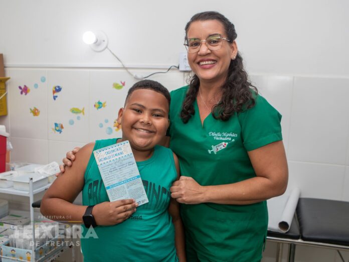 dia-d-de-multivacinacao-atende-mais-de-1,3-mil-pessoas-em-teixeira-de-freitas