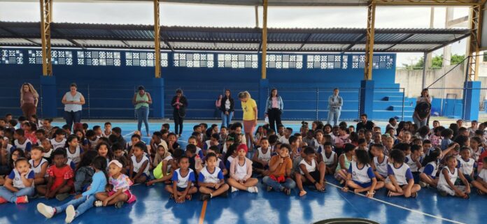 projeto-de-contacao-de-historias-amplia-acoes-da-biblioteca-e-conquista-escolas-municipais